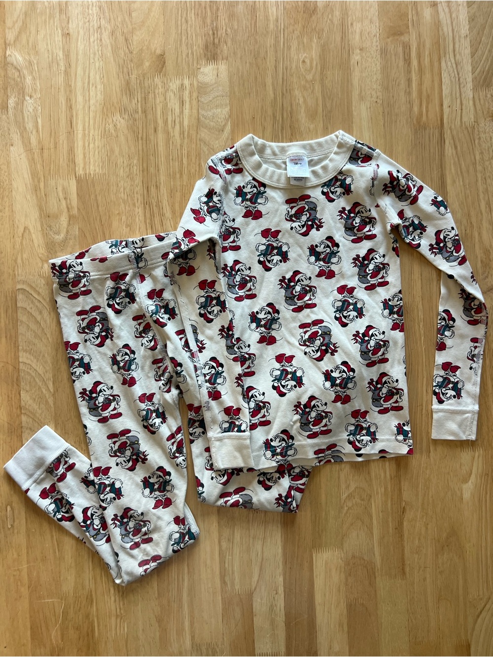 Hanna Andersson x Disney Kids Cream Minnie and Mickey Mouse Print Pajama Set